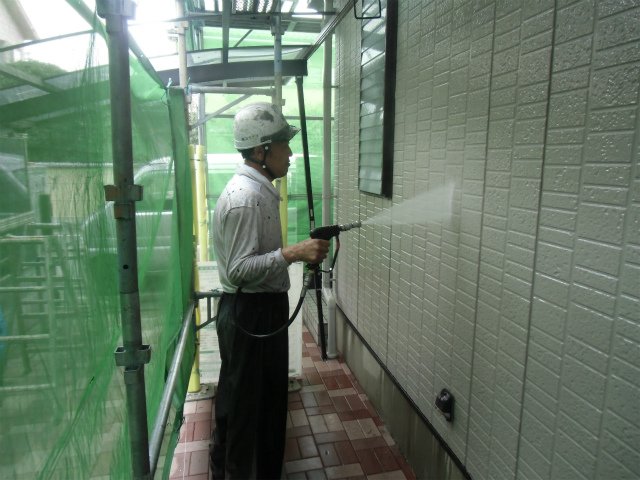 前橋市 外壁 高圧洗浄 ミヤケン