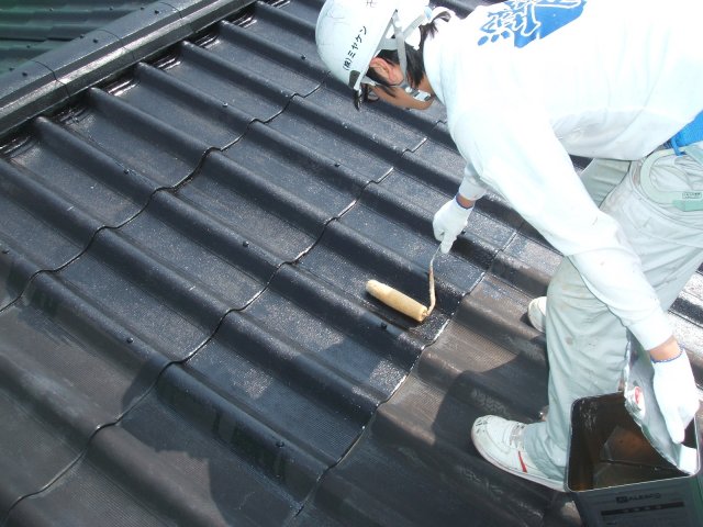 前橋市 屋根外壁塗装工事 屋根下塗り お客様の声 ミヤケン