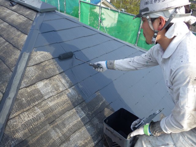 高崎市 屋根塗装 上塗り1回目 ミヤケン