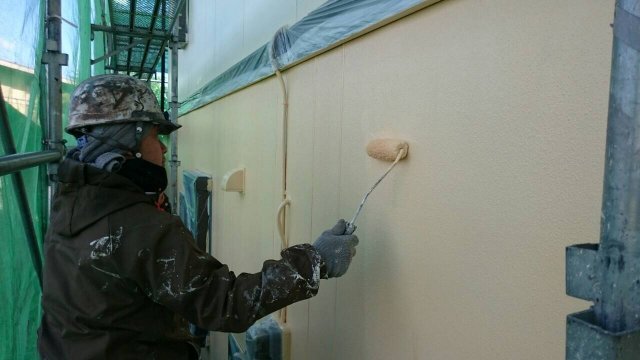 前橋市 屋根外壁塗装工事 外壁上塗り2回目 お客様の声 ミヤケン