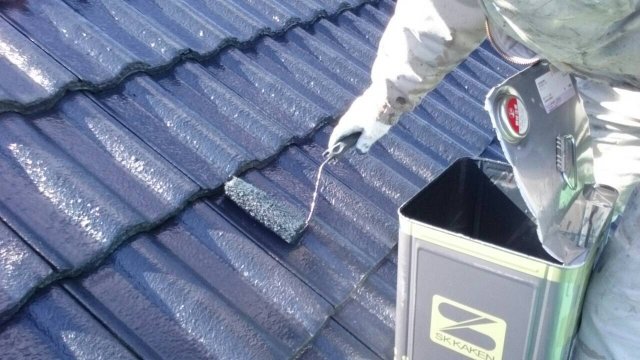 前橋市 屋根外壁塗装工事 屋根下塗り1回目 お客様の声 ミヤケン