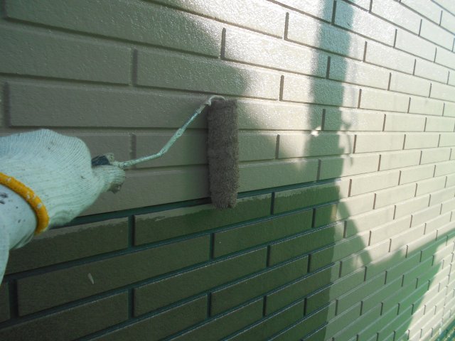 高崎市 外壁塗装 上塗り1回目 ミヤケン