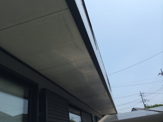前橋市 屋根外壁塗装工事 軒裏天井施工前 お客様の声 ミヤケン