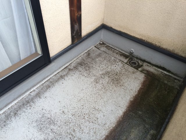 高崎市 屋根外壁塗装工事 ベランダ防水の低下 お客様の声 ミヤケン