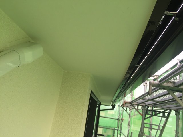前橋市 屋根外壁塗装工事 軒裏天井完了 お客様の声 ミヤケン
