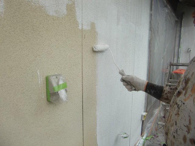 渋川市 屋根外壁塗装工事 外壁下塗り お客様の声 ミヤケン