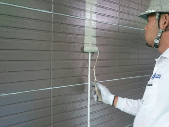玉村町 屋根外壁塗装工事 外壁上塗り1回目 お客様の声 ミヤケン