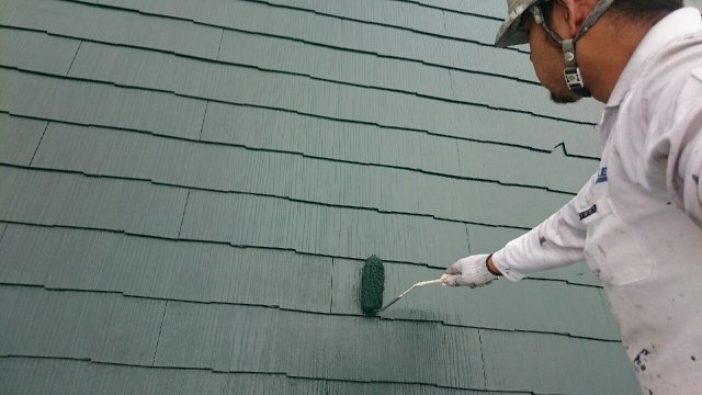前橋市 屋根外壁塗装工事 屋根上塗り2回目 お客様の声 ミヤケン