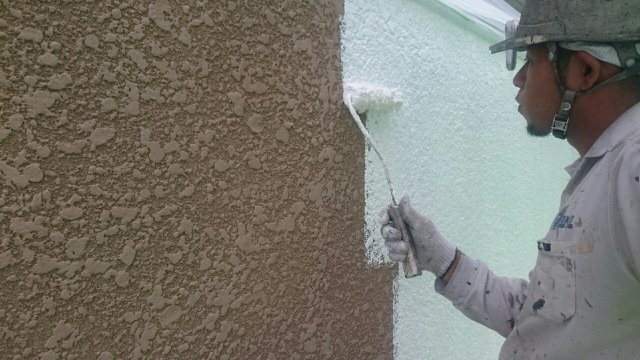 前橋市 屋根外壁塗装工事 外壁下塗り お客様の声 ミヤケン