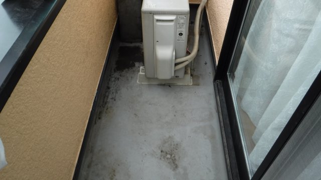 前橋市 屋根外壁塗装工事 ベランダ防水施工前 お客様の声 ミヤケン