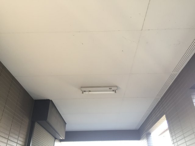 玉村町 屋根外壁塗装工事 軒裏天井汚れお客様の声 ミヤケン