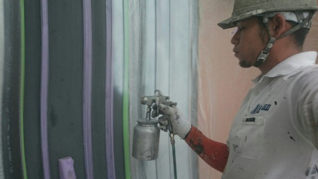 前橋市 屋根外壁塗装工事 玄関ドア上吹 お客様の声 ミヤケン