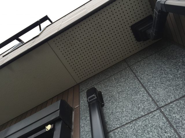 太田市 屋根外壁塗装工事 軒裏天井シミ お客様の声 ミヤケン