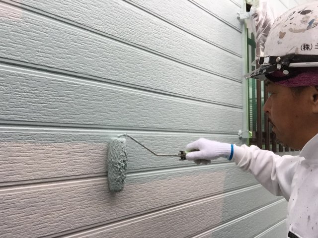 前橋市 外壁塗装 上塗り1回目 ミヤケン