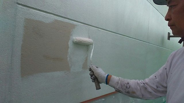 太田市 外壁塗装 下塗り ミヤケン