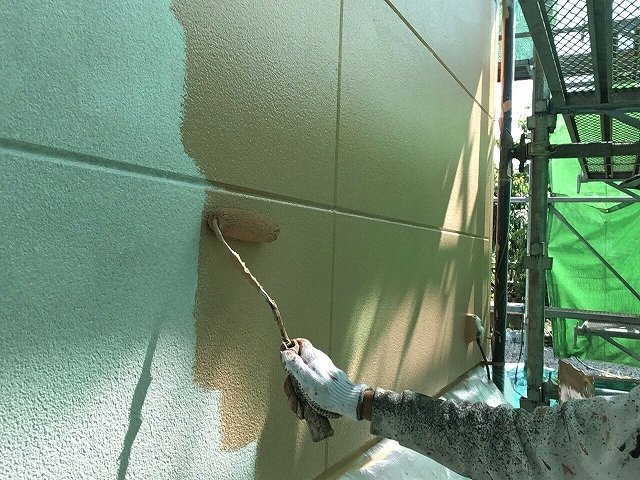 太田市 外壁塗装 上塗り1回目 ミヤケン