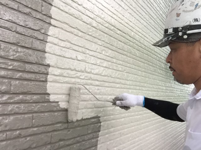 前橋市 外壁塗装工事 外壁下塗り お客様の声 ミヤケン