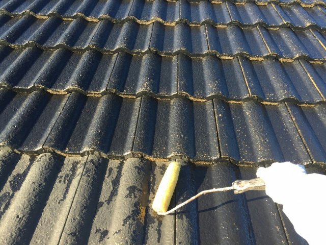 高崎市 屋根外壁塗装工事 屋根下塗り お客様の声 ミヤケン