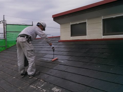 高崎市 屋根外壁塗装工事 屋根下塗り お客様の声 ミヤケン