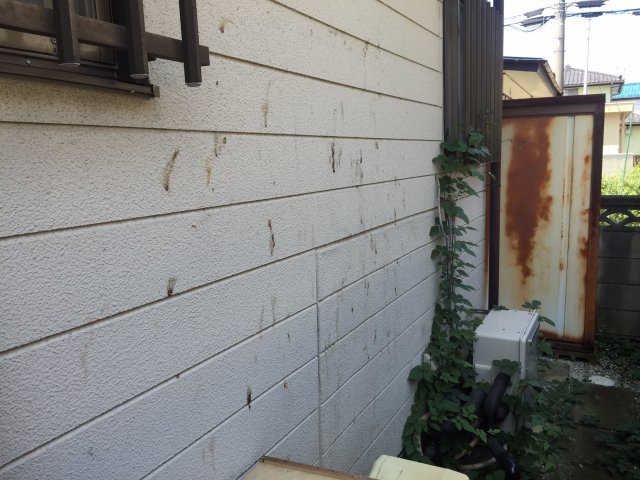 高崎市 屋根外壁塗装工事 外壁汚れの付着 お客様の声 ミヤケン
