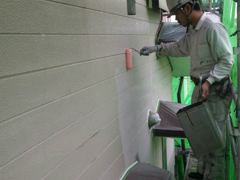 高崎市 屋根外壁塗装工事 外壁下塗り お客様の声 ミヤケン