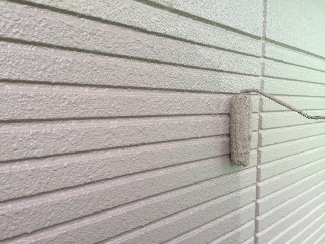 高崎市 屋根外壁塗装工事 外壁上塗り2回目 お客様の声 ミヤケン