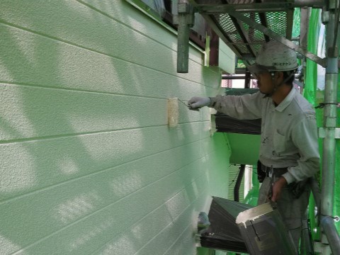 高崎市 屋根外壁塗装工事 外壁上塗り2回目 お客様の声 ミヤケン