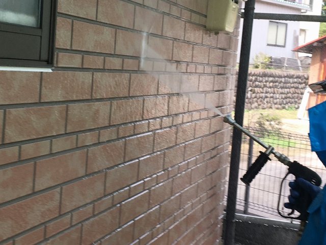 高崎市 屋根外壁塗装工事 外壁高圧洗浄 お客様の声 ミヤケン