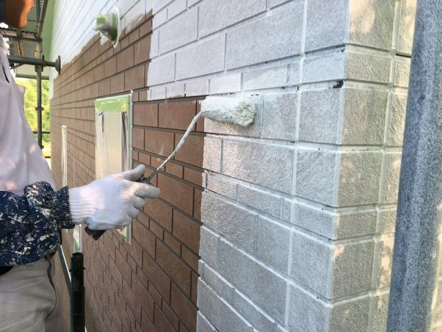 高崎市 屋根外壁塗装工事 外壁下塗り お客様の声 ミヤケン