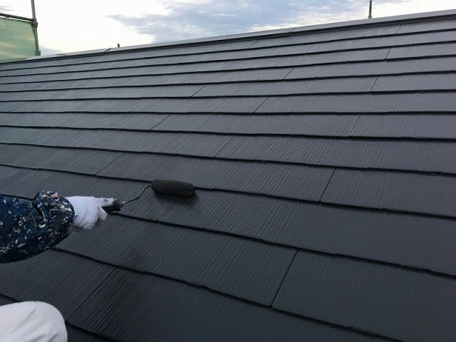 高崎市 屋根外壁塗装工事 屋根上塗り お客様の声 ミヤケン
