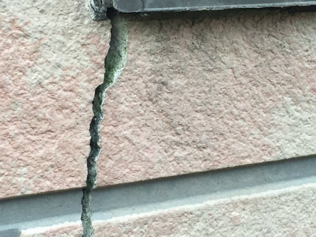 高崎市 屋根外壁塗装工事 外壁ひび割れ お客様の声 ミヤケン