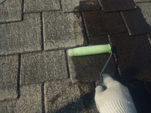 4229安中市 屋根外壁塗装工事 屋根下塗り お客様の声 ミヤケン