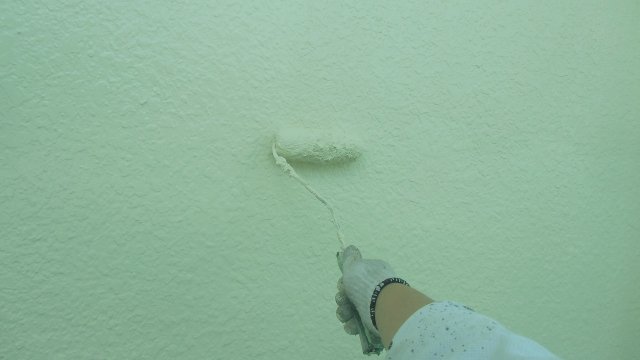 藤岡市 外壁塗装 上塗り2回目 ミヤケン