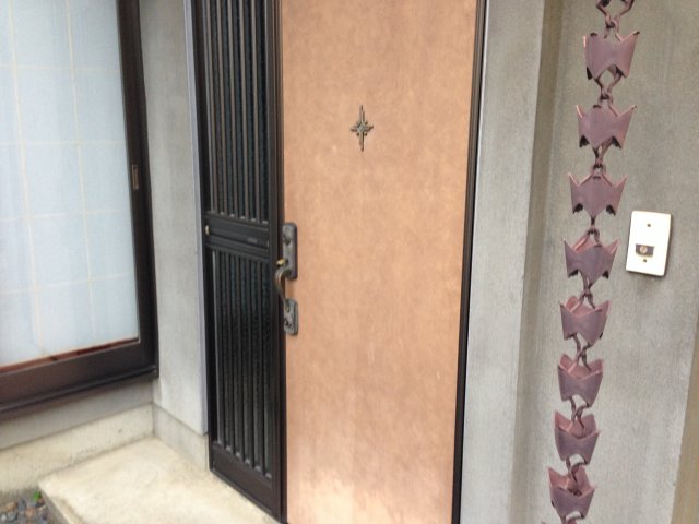 太田市 外壁塗装工事 平屋 玄関ドア色あせ お客様の声 ミヤケン