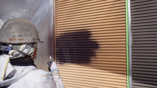 太田市 外壁塗装工事 平屋 雨戸上塗り お客様の声 ミヤケン