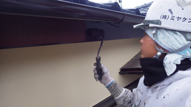 太田市 外壁塗装工事 平屋 雨樋・破風板上塗り お客様の声 ミヤケン