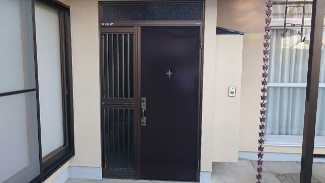 太田市 外壁塗装工事 平屋 玄関ドア完了 お客様の声 ミヤケン