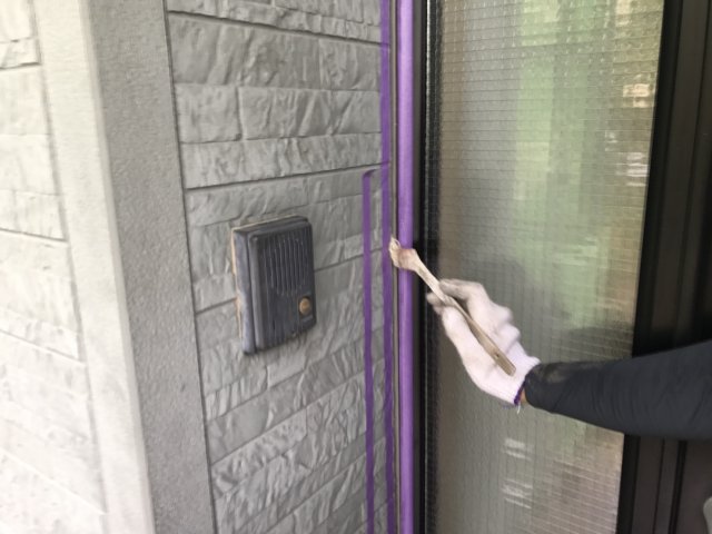 太田市 屋根外壁塗装工事 コーキングプライマー塗布 お客様の声 ミヤケン