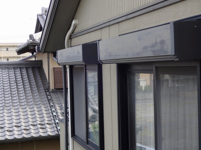 太田市 シャッターボックス 色あせ ミヤケン