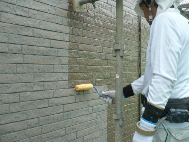 高崎市 屋根外壁塗装工事 外壁下塗り お客様の声 ミヤケン