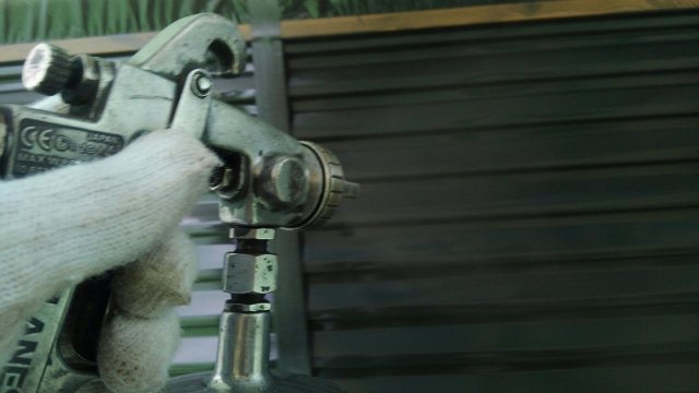 太田市 戸袋 吹き付け ミヤケン