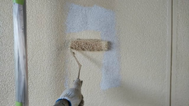 前橋市 外壁 上塗り1回目 ミヤケン