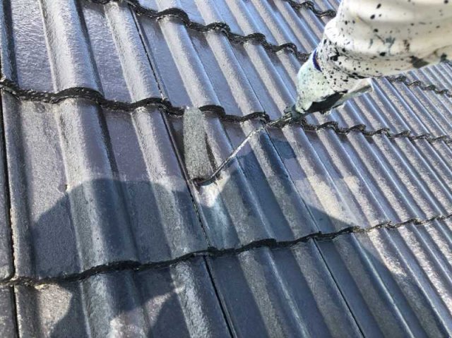 前橋市 屋根外壁塗装工事 屋根上塗り お客様の声 ミヤケン
