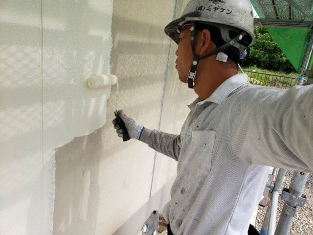 外壁 上塗り1回目