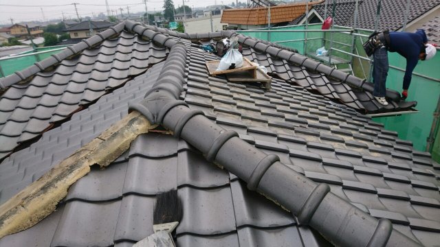 屋根瓦補修