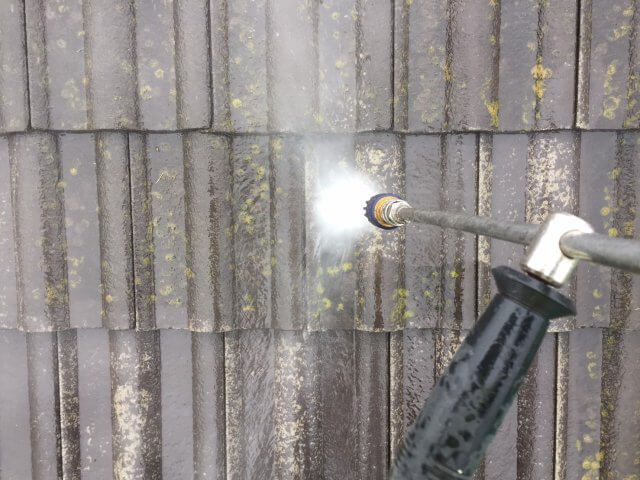 屋根 高圧洗浄