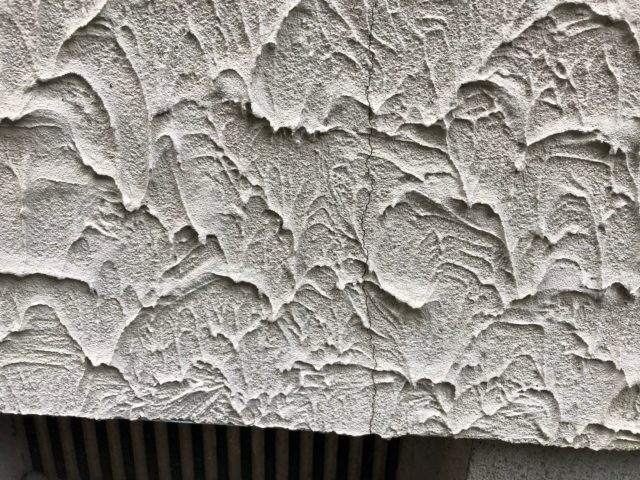 高崎市 屋根外壁塗装工事 ひび割れ ヘアクラック お客様の声 ミヤケン