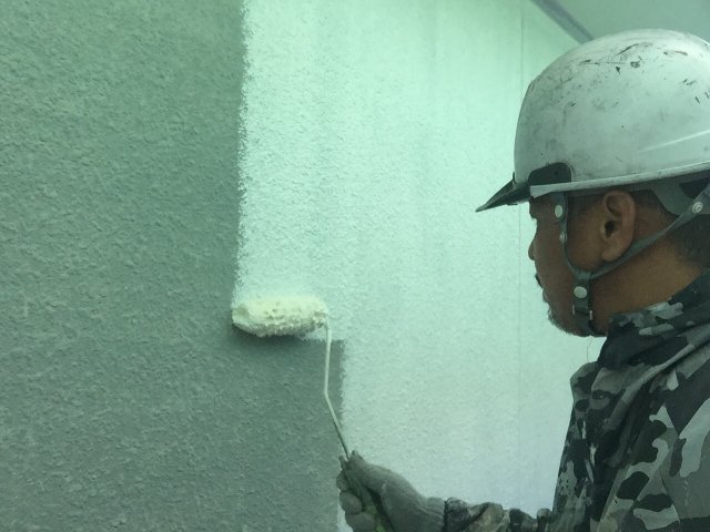 外壁 下塗り