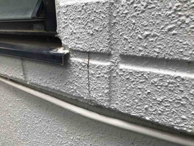 高崎市 屋根外壁塗装工事 外壁ひび割れ お客様の声 ミヤケン