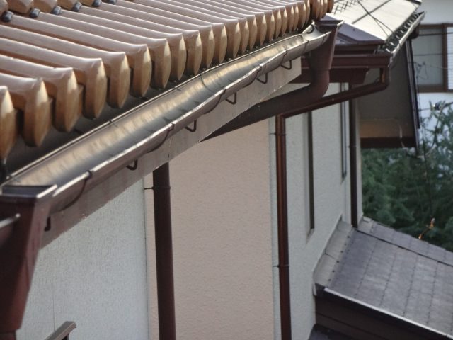 太田市 外壁塗装工事 雨樋ゆがみ お客様の声 ミヤケン